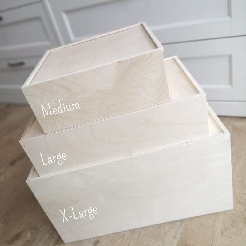 Schachtel für Kinder mit Name und Design personalisierte Erinnerungsbox 113 x 130 mm mit Unendlichkeitspfeil-Motiv sendmoments Kiste aus Holz mit individueller Namensgravur originelle Geschenkidee 