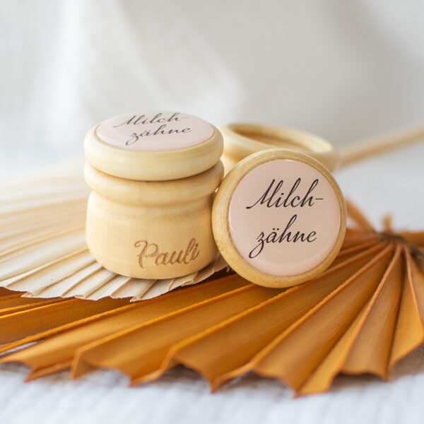 Milchzahndose, Holzdose, Geschenk. Geschenk zur Geburt, Geschenk zur Taufe, Geschenk zum Geburtstag, Schulkind, Erster Zahn. Wackelzahn, Erinnerung, Dose, Geburtskissen, Personalisierbar, Personalisierte Holzdose