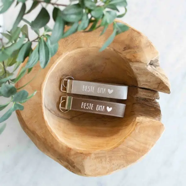 Schlüsselanhänger personalisierbar, stofftiger, schlüsselanhänger, anhänger, geschenk, vatertag, muttertag, geburtstag, geburt, beste mamaHerz, Aluminium, schlüsselanhänger, Geschenk, Schlüsselanhänger personalisierbar, stofftiger, schlüsselanhänger, anhänger, geschenk, vatertag, muttertag, geburtstag, geburt, beste mama, bester papa, bester opa, beste oma, supermom, superdad, bester bruder, beste schwester, lausbua, lausmadl, Herz, Gravur, Muttertagsgeschenk, Muttertag, Vatertagsgeschenk Vatertag