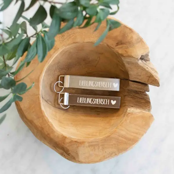 Schlüsselanhänger personalisierbar, stofftiger, schlüsselanhänger, anhänger, geschenk, vatertag, muttertag, geburtstag, geburt, beste mamaHerz, Aluminium, schlüsselanhänger, Geschenk, Schlüsselanhänger personalisierbar, stofftiger, schlüsselanhänger, anhänger, geschenk, vatertag, muttertag, geburtstag, geburt, beste mama, bester papa, bester opa, beste oma, supermom, superdad, bester bruder, beste schwester, lausbua, lausmadl, Herz, Gravur, Muttertagsgeschenk, Muttertag, Vatertagsgeschenk Vatertag