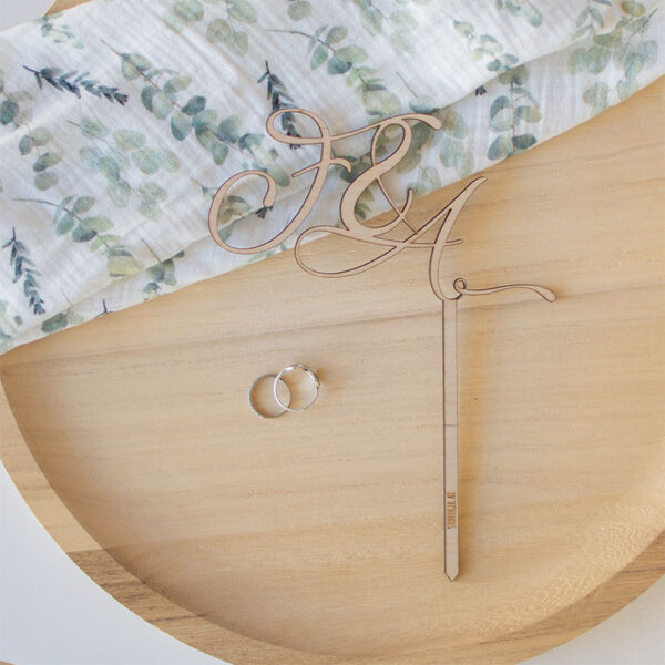 Hochzeit, Verlobung, Caketopper, Dekoration Torte, Holzschild, Namensschild, Holz, Holzschild, Stofftiger, personalisiertes Geschenk, Personalisiertes Schild