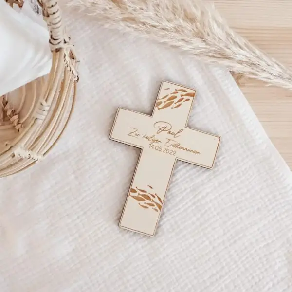 Holzkreuz, Gravur, Erstkommunion, Taufe, Firmung, Geschenk, Geschenkidee, Täufling, Taufpate, Firmparte, Geschenk, personalisiertes Kreuz, Personalisiertes Holzkreuz, Stofftiger
