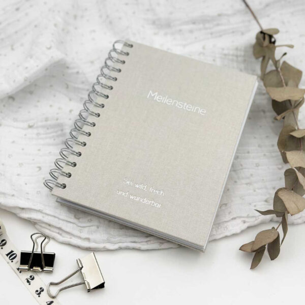 Buchbinder, Meilenstein, Kleines wunder, erinnerungen, Babys erstes Jahr, Babyalbum, Erinnerungen, Erinnerungsalbum, First Year, Baby, Geburtsgeschenk. Geschenk zur Geburt, Geschenk zur Taufe, Geschenkidee, Fotoalbum