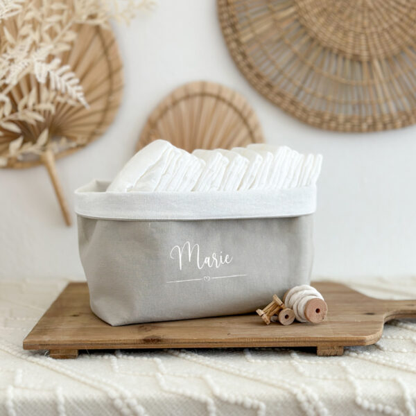 stoffkörbchen wickelkörbchen wickelkorb stoffkorb geschenkkorb geschenkset geburt taufe geburtsgeschenk taufgeschenk personalisiert personalisierbar mit namen kind baby newborn stofftiger