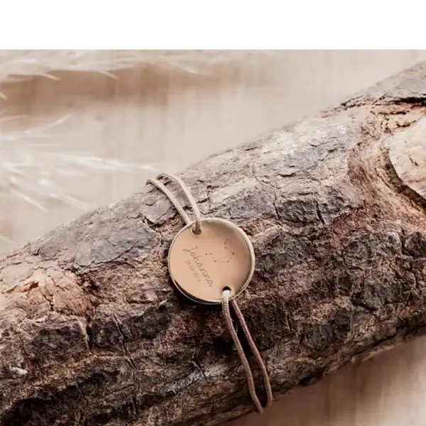 Armband mit Gravur, personalisiertes Armband, Schmuck mit Gravur, personalisierter Schmuck, Personalisierter Schmuck, Schmuck mit Gravur, Schmuckgravur, Schmuck mit Geburtsdaten, Schmuck mit Namen, Halskette, personalisierte Kette, Kette mit Gravur, gravierter Schmuck, Armband, personalisiertes Armband, Armband mit Gravur, personalisierbarer Schmuck, Stofftiger