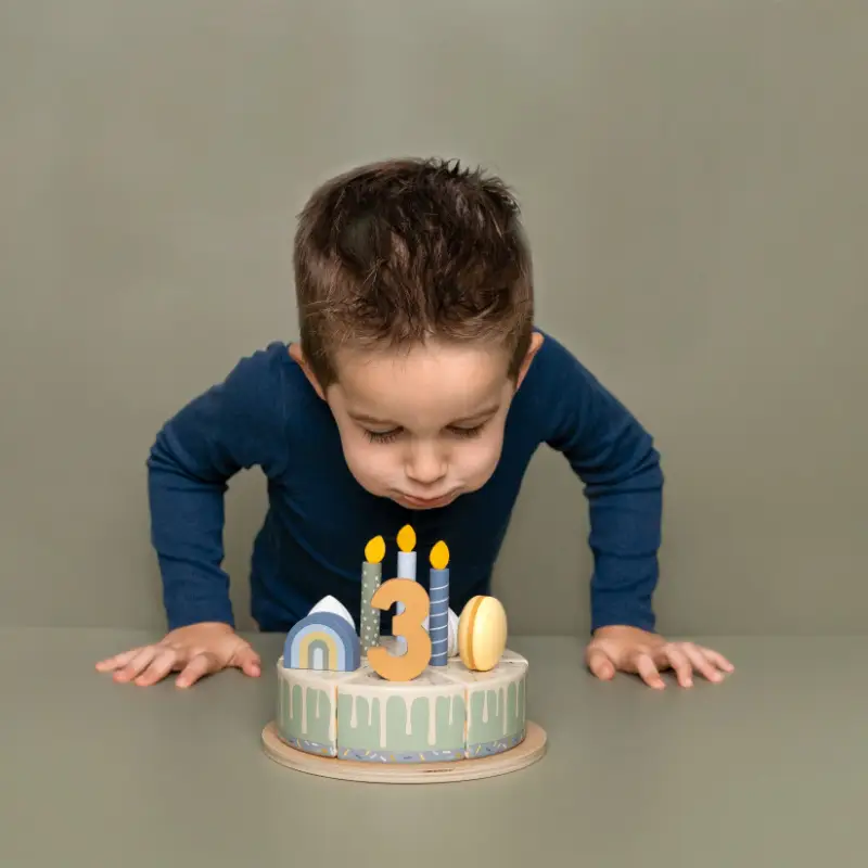 geburtstagstorte geburtstag holzspielzeug party geburtstagsparty kinder kleinkinder happy birthday little dutch personalisiert gravur stofftiger