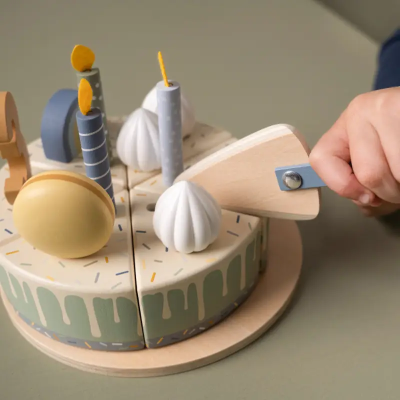 geburtstagstorte geburtstag holzspielzeug party geburtstagsparty kinder kleinkinder happy birthday little dutch personalisiert gravur stofftiger