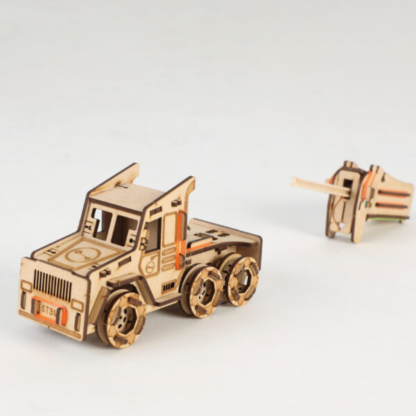 Holzspielzeug Geschenke Geschenke zum Geburtstag Stofftiger Geschenkidee Holz Feinmotorik Smartivity Smart Games Bausatz Renntruck