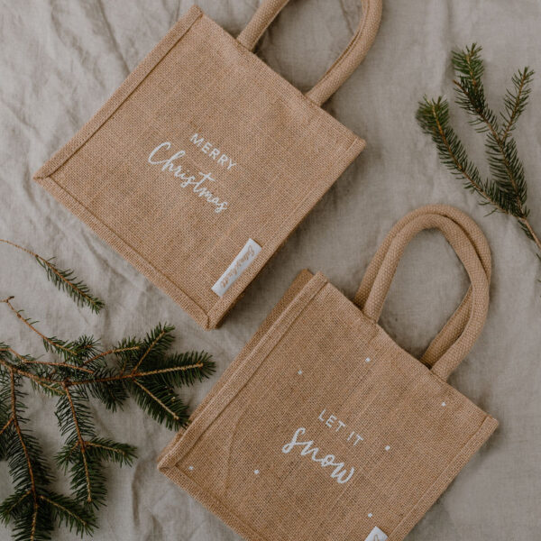 geschenktüte geschenktasche geschenktaschen kleine geschenktüten jutebeutel geschenktüten eulenschnitt stofftiger mini jute shopper jutetasche juteshopper geschenksverpackung weihnachtsgeschenke sterne weihnachten nachhaltige verpackung personalisierung personalisierte verpackung geschenke für deine liebsten freunde familie