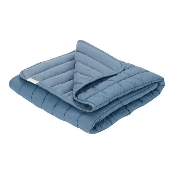tagesdecke decke baby newborn babydecke gesteppte decke steppdecke stubenwagen decke für den stubenwagen decke für das kinderbett kinderzimmer babyzimmer gemütlichkeit kuscheldecke einschlagdecke weich flauschig kuschelig erstausstattung stofftiger little dutch warm wärme wohlig warm geschenk zur geburt geschenkidee