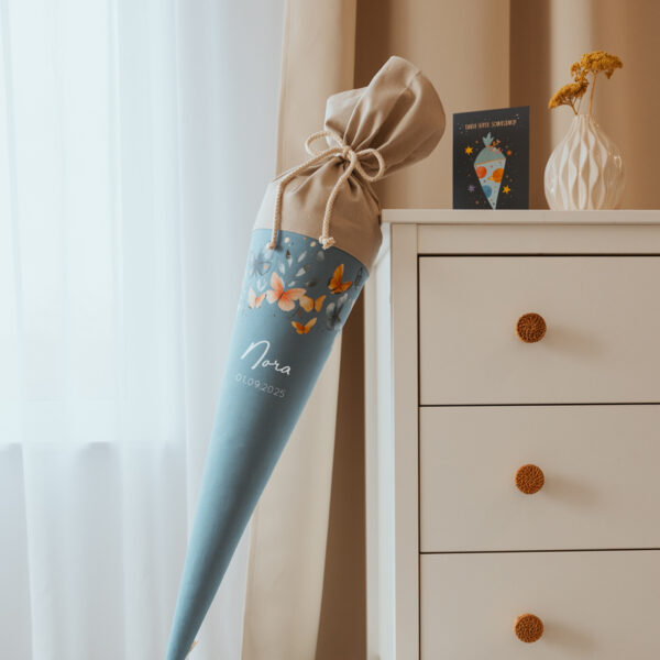 schultüte aus stoff personalisiert, schultüte stoff mit namen, personalisierte schultüte mädchen, personalisierte schultüte jungen, nachhaltige schultüte aus stoff, handmade schultüte personalisiert, individuelle schultüte stoff, schultüte personalisierbar stoff, wiederverwendbare schultüte, stoffschultüte handgemacht, personalisierte schultüte mit motiv, schultüte stoff mit bestickung, schultüte aus stoff mit namen, schultüte personalisiert erste klasse, schultüte stoff design, schultüte mit stickerei, schultüte stoff für mädchen, schultüte stoff für jungen, personalisierte stoff schultüte handmade, einzigartige schultüte aus stoff.