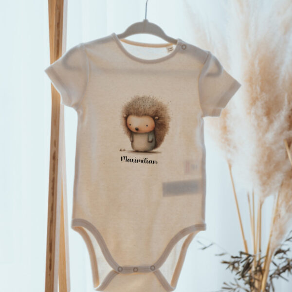 Body mit Namen, personalisierter Body, personalisiertes Shirt, Babybody, Geburtsgeschenk, Taufgeschenk, personalisiertes Babygeschenk, personalisiertes Geschenk, Newborn, Babyshop, Stofftiger Motiv