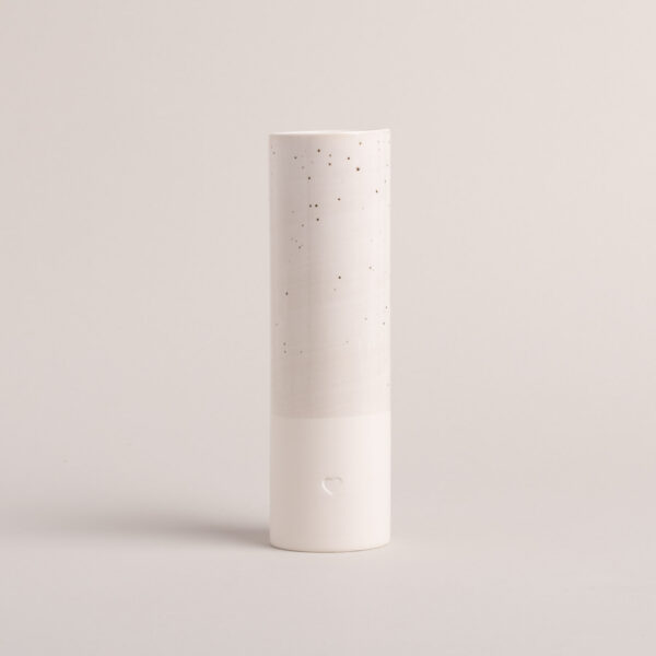 vase herz steingutvase blumenvase herzförmig vase geschenk vase liebe geschenkidee vase für blumen herz vasen deko mit herz moderne vase wohnzimmer deko herz deko blumen frische blumen trockene blumen handgemachte vase steingut herz vase geschenk für sie dekoidee herziges geschenk tischvase kleine vase vase für esstisch vase flur dekoidee mit herz deko geschenk muttertag vasen mit blindprägung deko vase geschenkidee mit herz vase verschenken