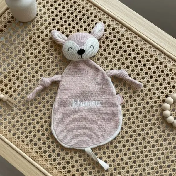 Schmusetuch Reh bestickt personalisiert Schnullertuch Babygeschenk Geburt Taufe Babyparty Baumwolle Frottee Namensstickerei Österreich Wien Graz Linz Salzburg Geschenkidee Kuscheltier Begleiter Kinderwagen Babybett Unikat