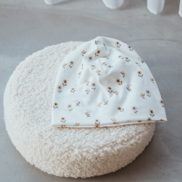 Stofftiger Haube Blümchen, helle Jerseyhaube mit kleinem Blumenmuster