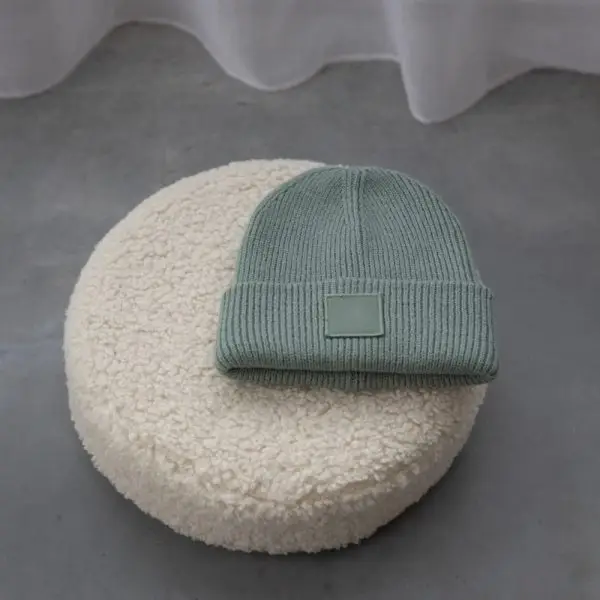 haube, mütze, personalisiert, mit buchstabe, personalisierte haube, personalisierte mütze, kinderhaube, kindermütze, stofftiger, baumwolle, strick, winterhaube, wintermütze, strickhaube, strickmütze, schule, kindergarten,