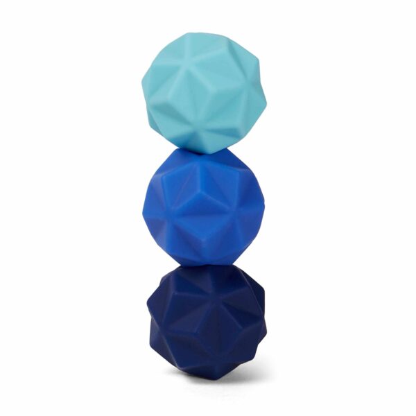 Speks Odds magnetische Silikon-Kugeln als hochwertiges Fidget-Toy auf dem Schreibtisch zum Formen, Kneten und Zusammensetzen. Magnetkugeln stofftiger