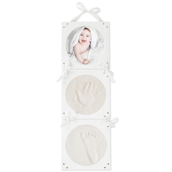 Bieco Gipsabdruckset mit Hängebilderrahmen, Hängerahmen mit Babyfoto und zwei Gipsabdrücken